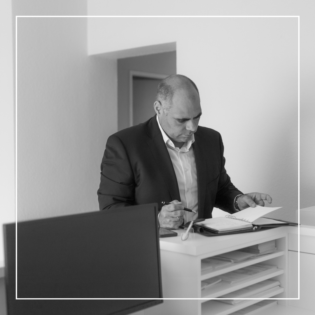 Die Immobilienhandlung D. Mounesi ist eine Boutique fokussiert auf die Beratung und Vermittlung von Immobilien aller Art. 